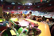 Bar im Oval (Bild: Martin Schmitz)